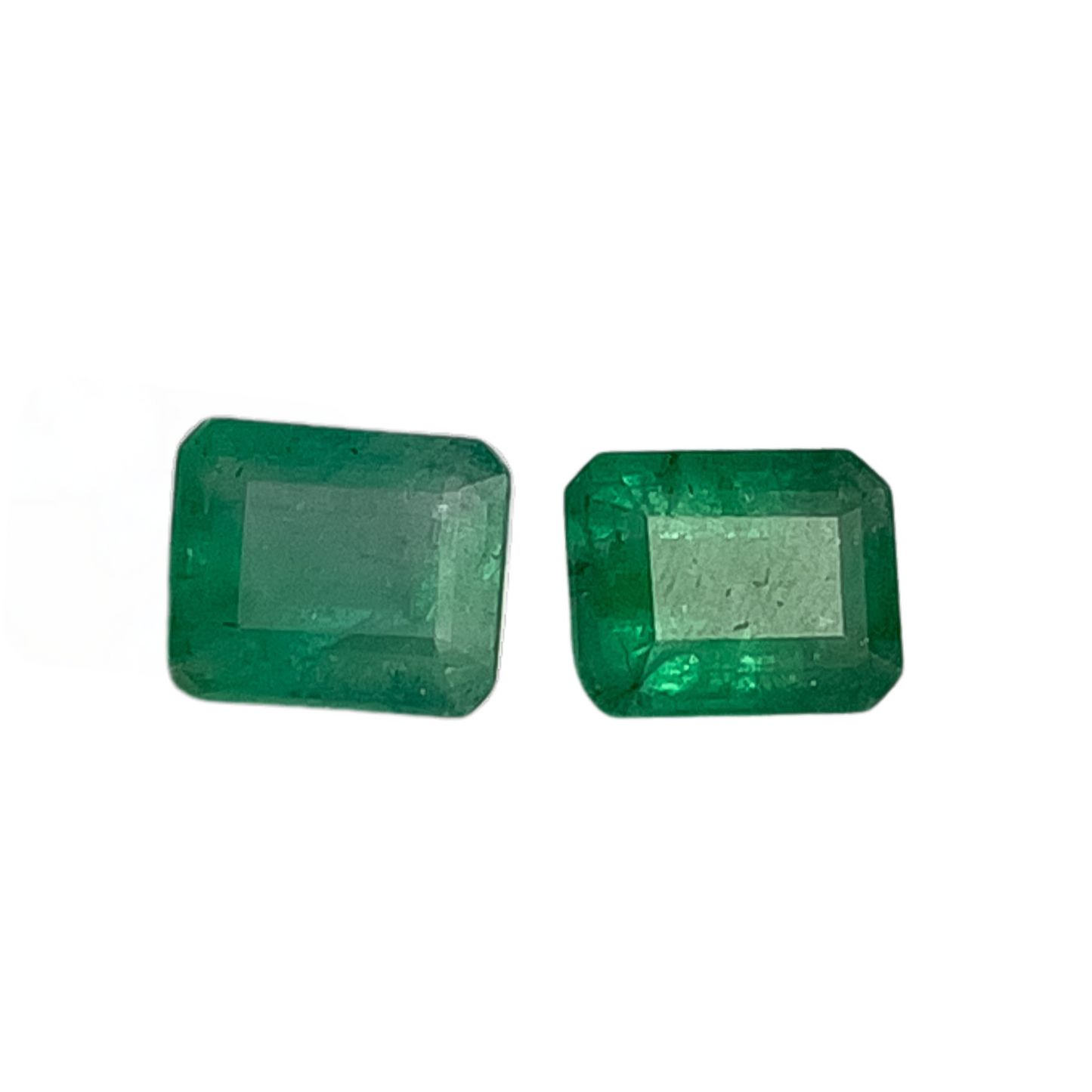 Par de Esmeraldas Naturais - Lapidação Retangular 4,49ct/ 8,8 x 7,6 mm
