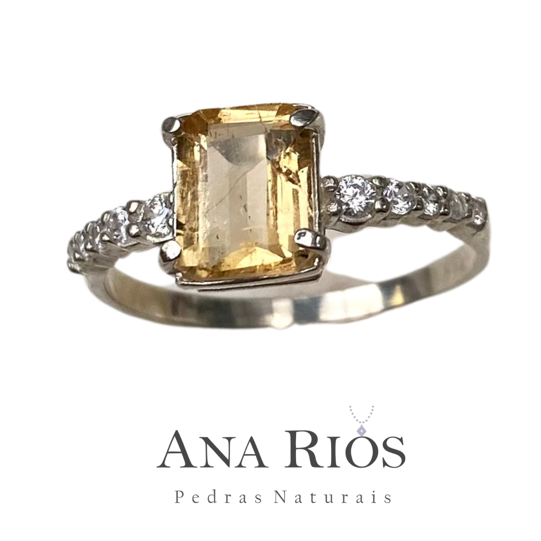 Anel de Prata 950 com Topázio Imperial Natural Retangular e Zircônias