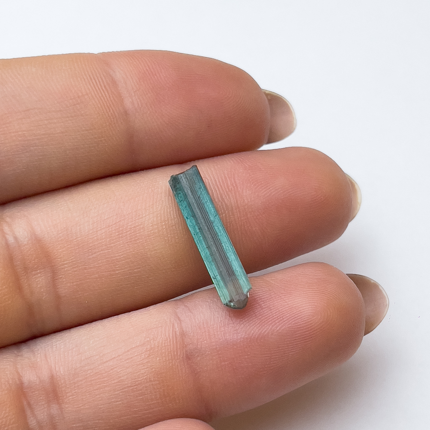 Turmalina Azul bruto 0.64g