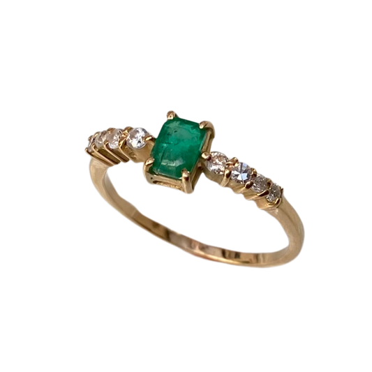 Anel de Ouro 18K com Esmeralda Natural e Diamantes Naturais