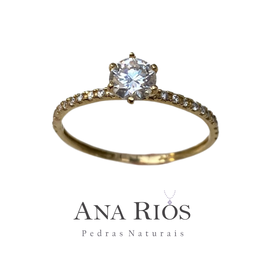 Anel de Ouro 18K com Moissianita