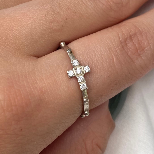 Anel Terço de Prata 950 com Zircônias