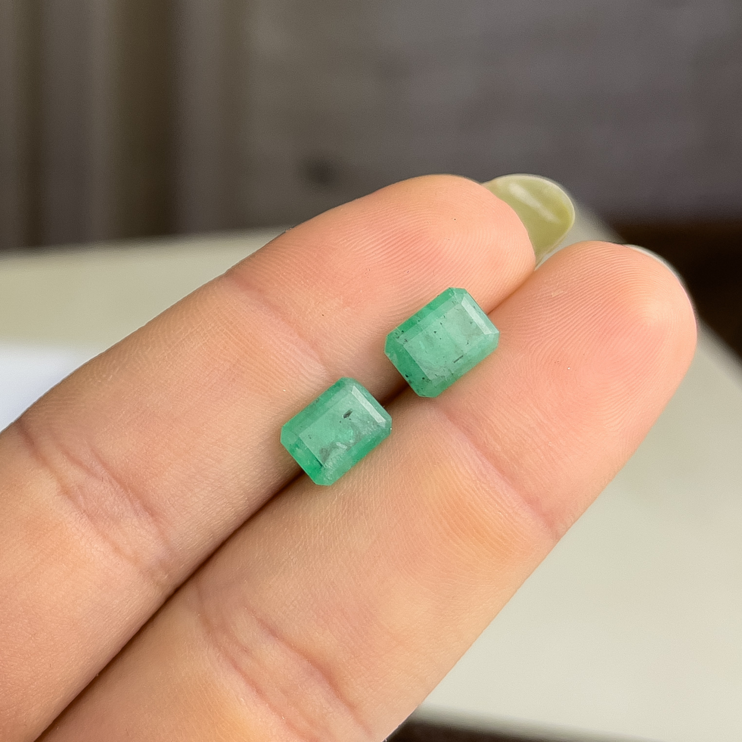 Par de Esmeraldas Naturais Lapidadação Retangular - 8x 5,9mm / 3,07ct .