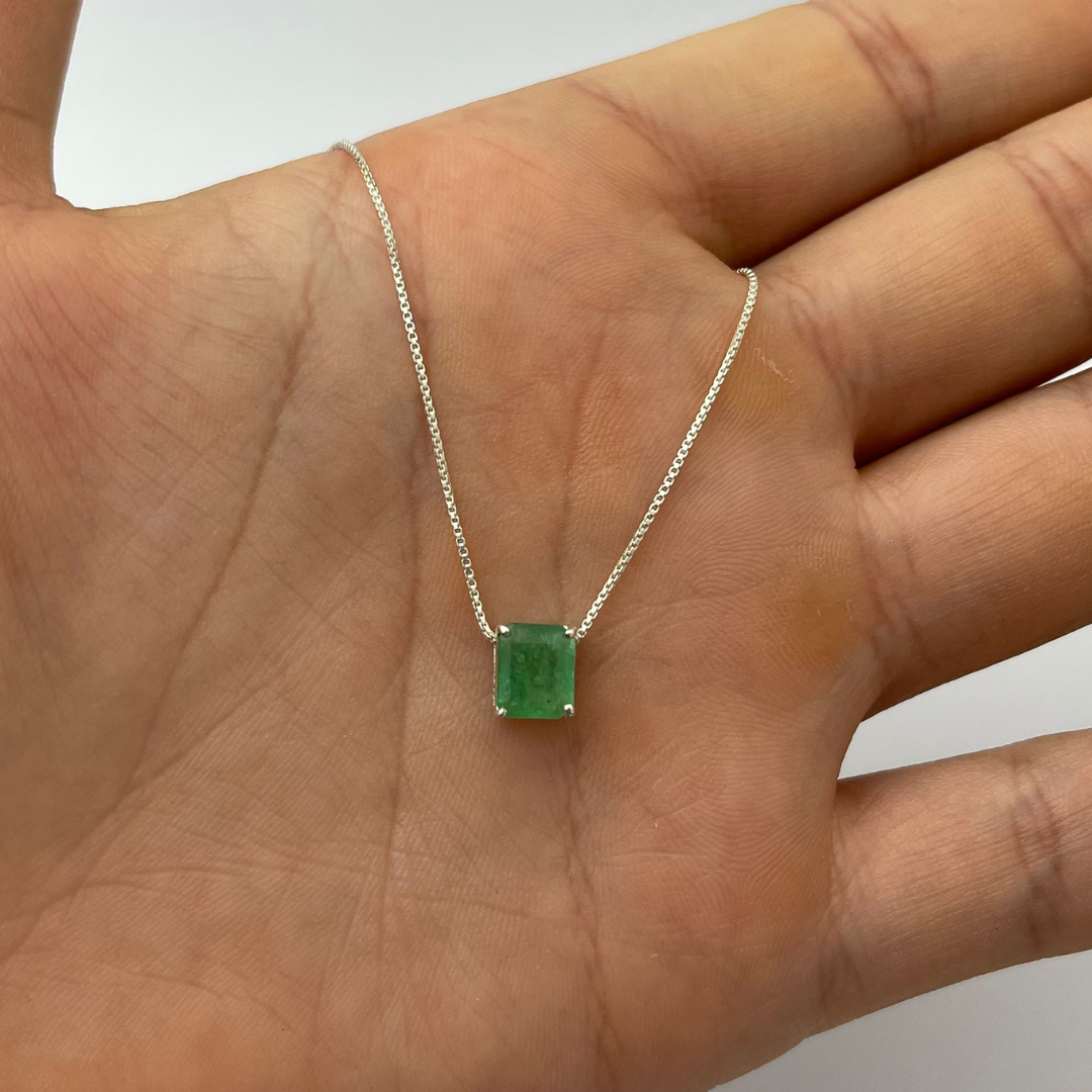Colar em Prata 950 com Esmeralda Retangular 7 x 6 mm