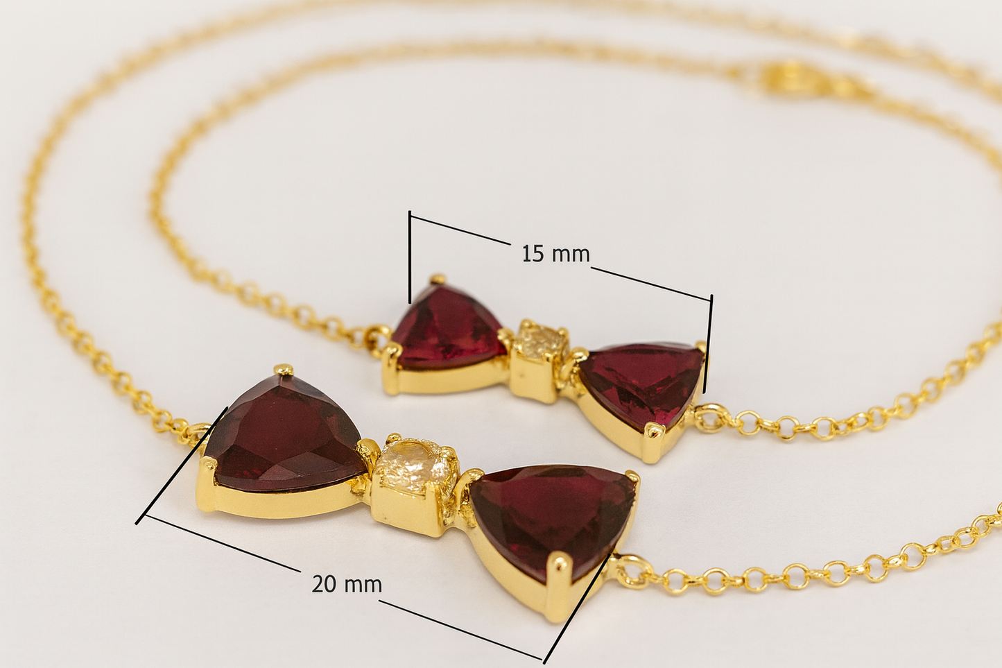 Pulseira com 18,5cm de Ouro 18k com Granadas 7mm e Morganitas 3mm