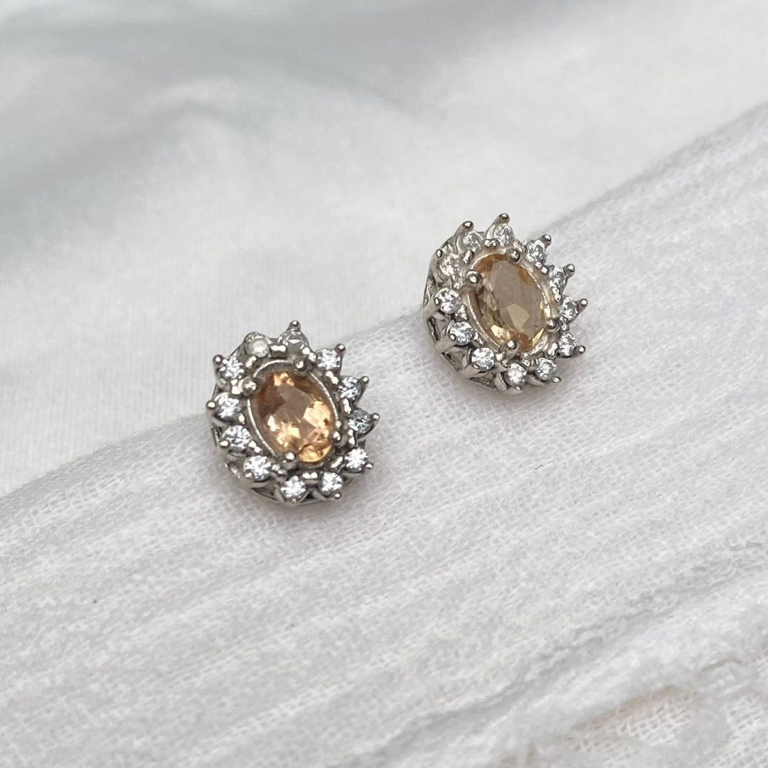 Brinco de Prata com Topázio Imperial Oval e Zircônias