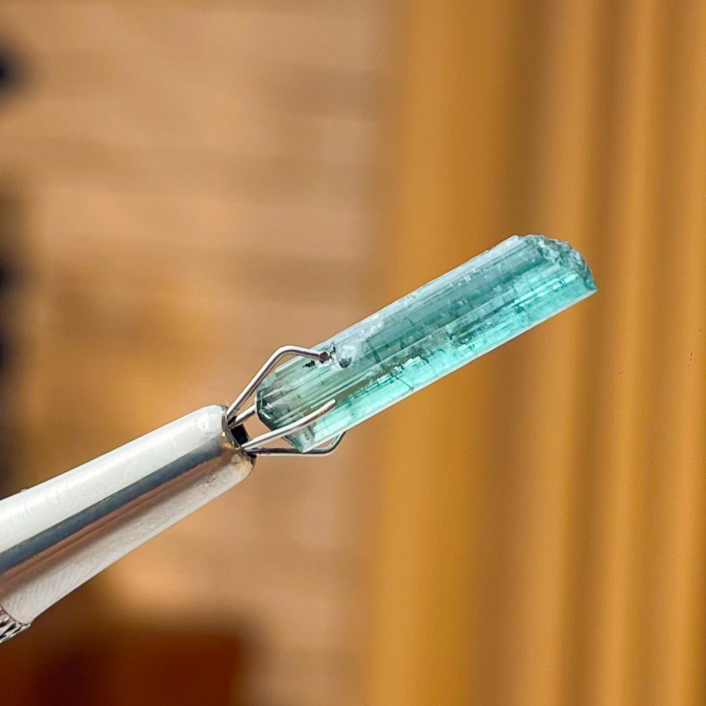 Turmalina Azul bruto 0,83g