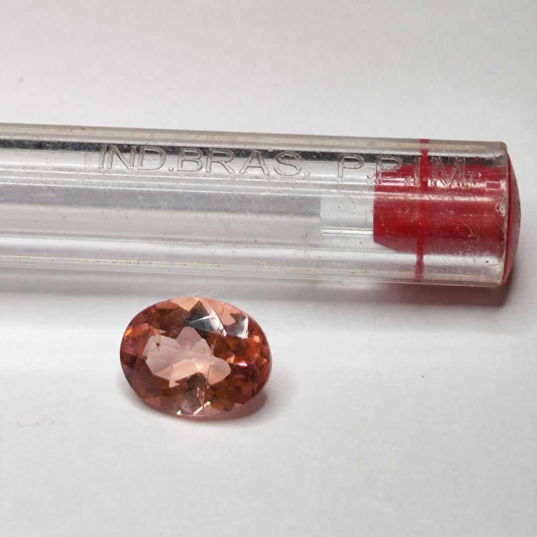 Turmalina Rosa Oval Natural - 7,8 x 6 mm - 1,22 ct