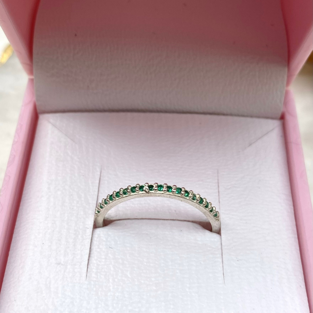 Anel Meia Aliança de Prata com Zircônia Verde