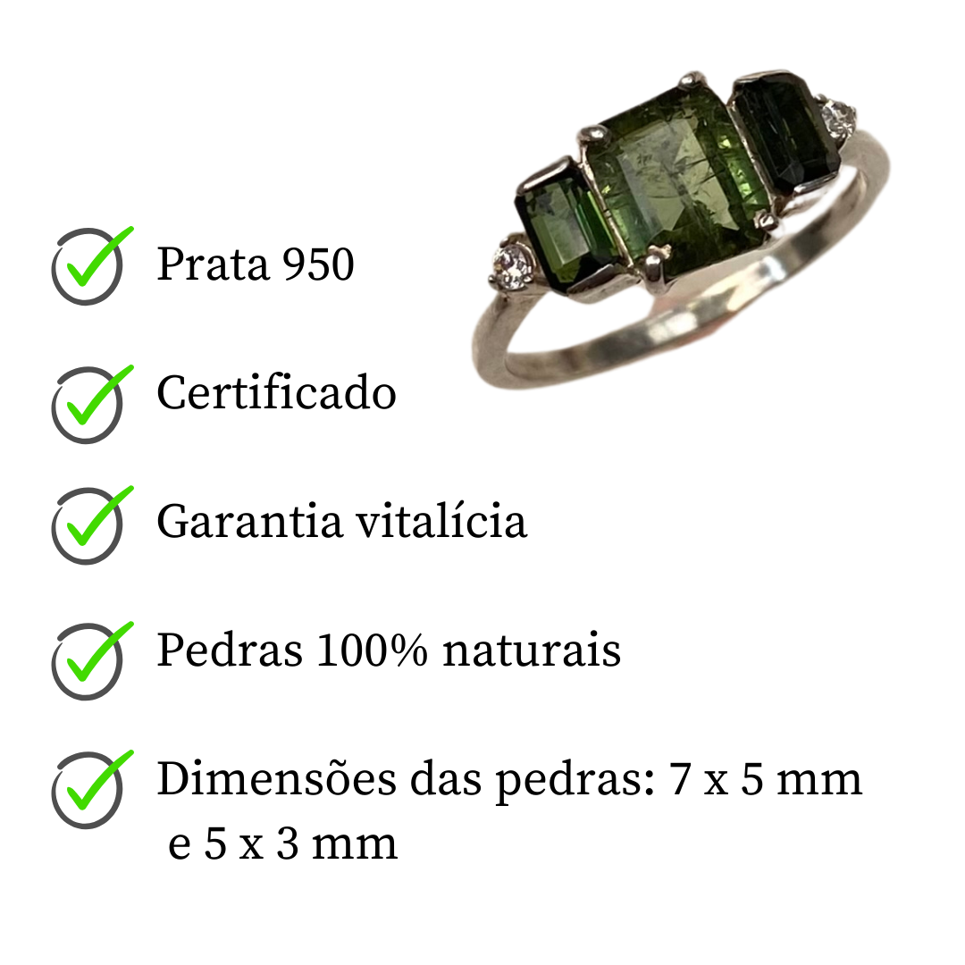Anel de Prata com Turmalinas Verdes Retangulares e Zircônias