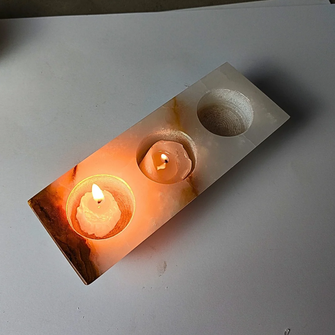 Porta velas tripol de ônix paquistanês