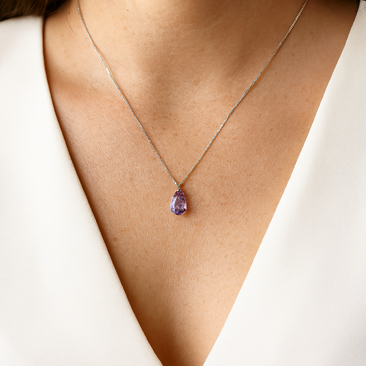 Colar de Prata com Ametista em Gota