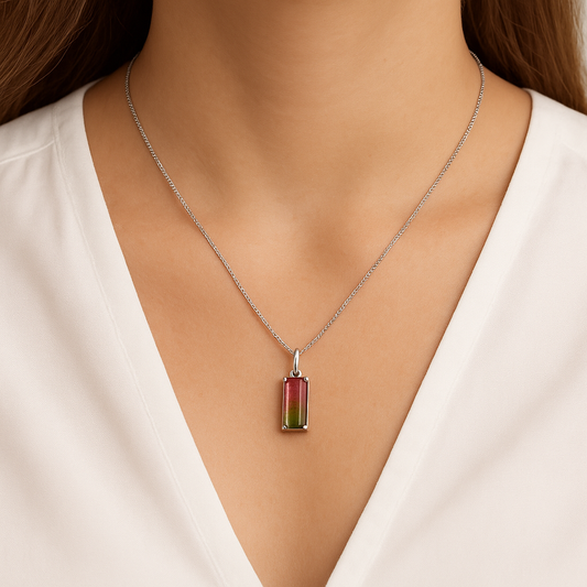 Colar de Prata com Turmalina Bicolor Retangular