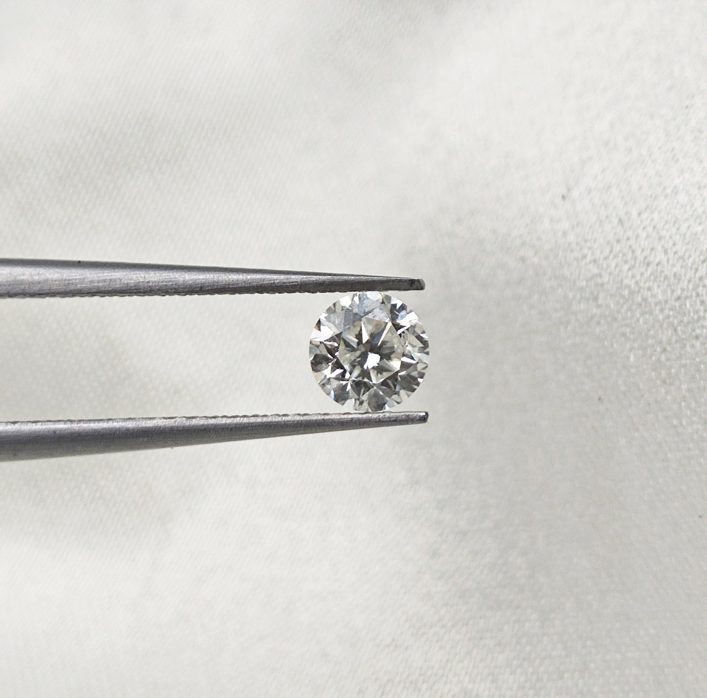 Diamante natural de 0,46 ct com certificado GIA