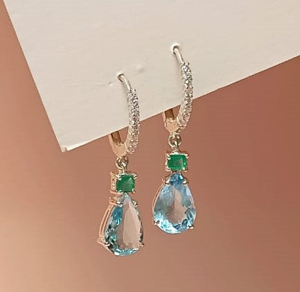 Brinco de prata 950 com água-marinha e esmeralda