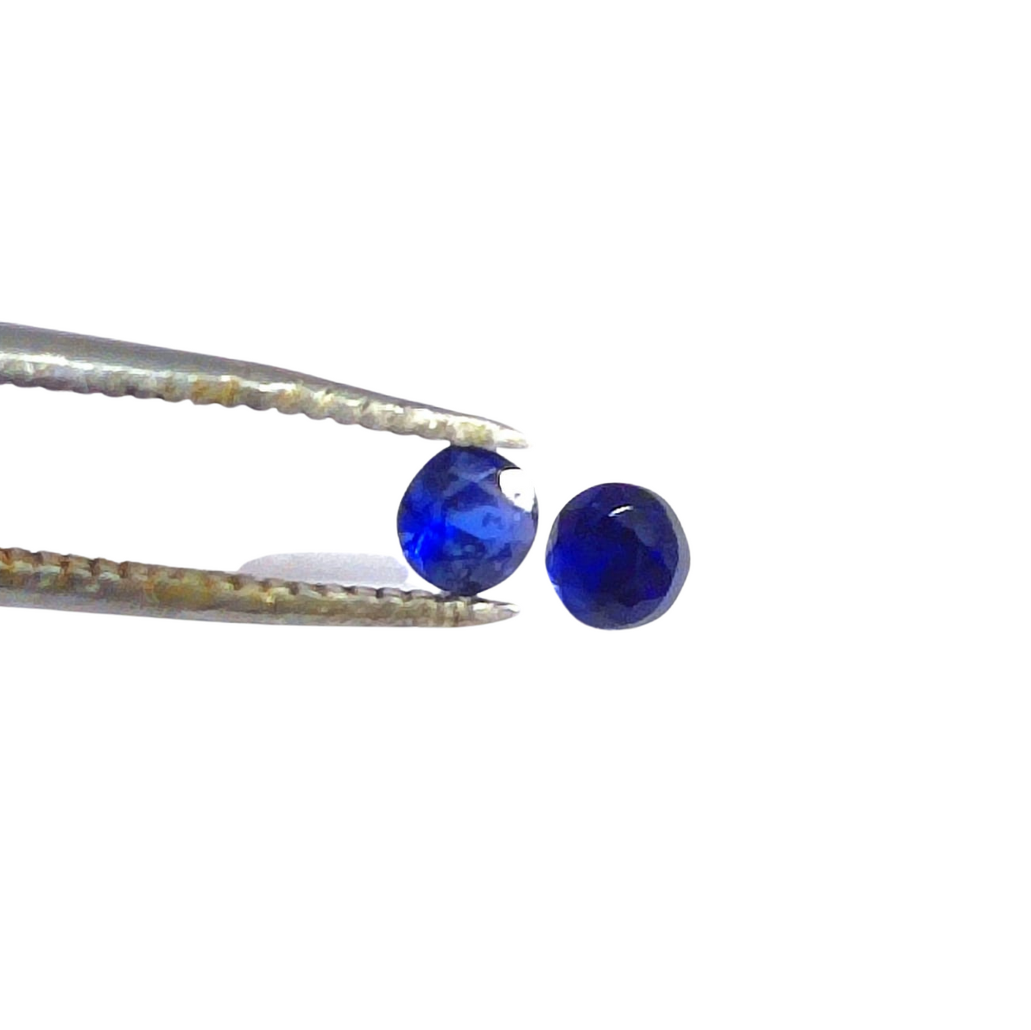 Par de Safiras Naturais lapidadas redondas / 3 mm / 0,35 ct