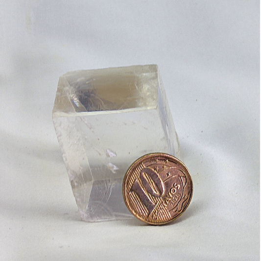 Cristal bruto de calcita óptica