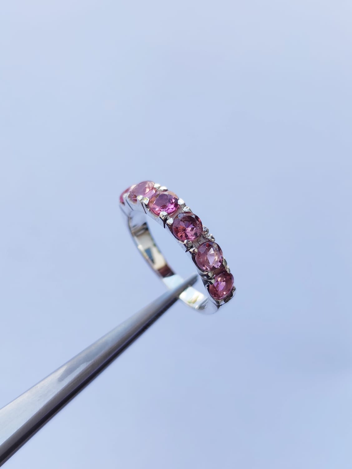 Anel Meia Aliança de Prata 950 com Turmalina Rosa Natural