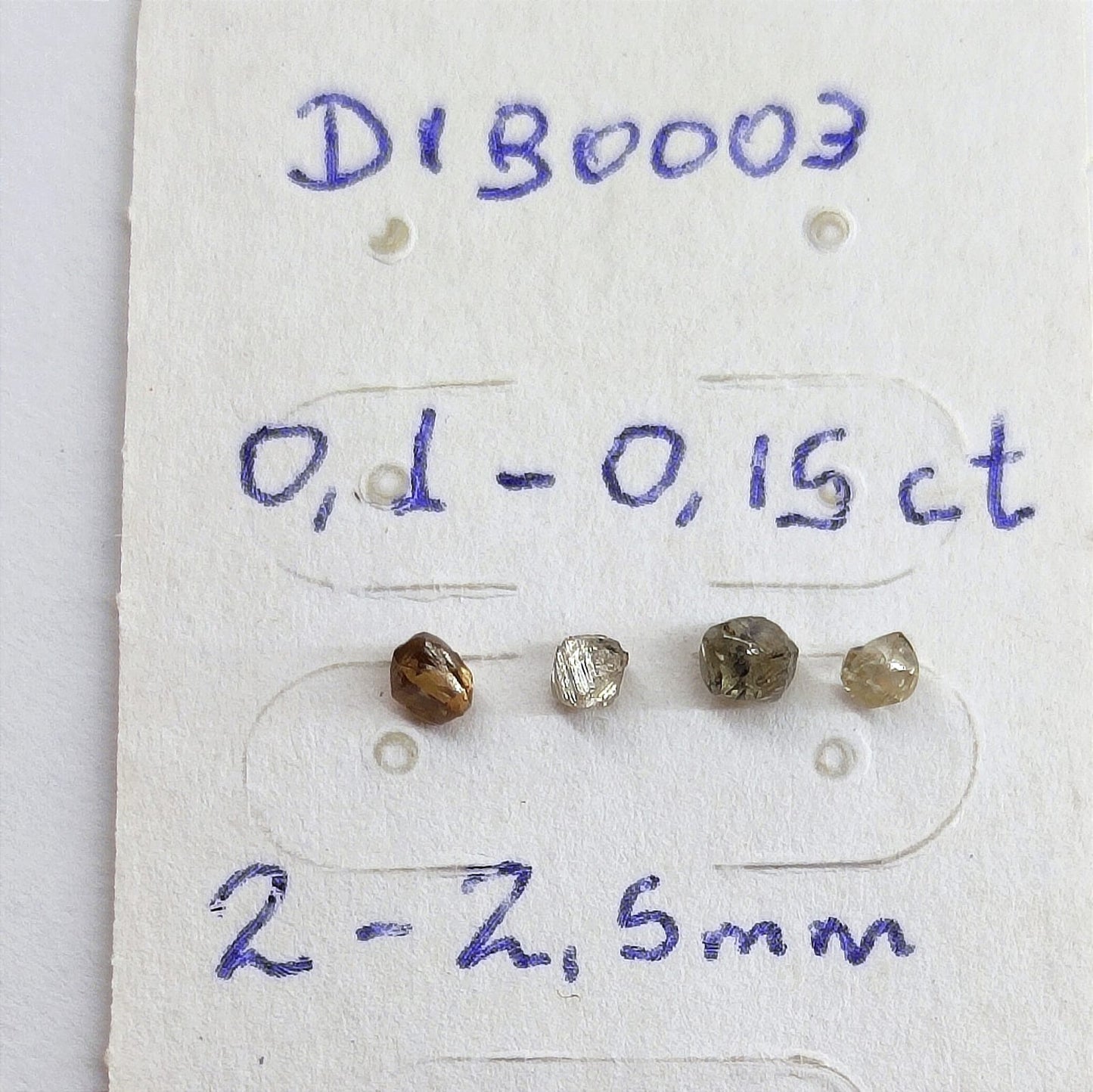 Diamante natural bruto / 10 a 15 pontos (2 - 2,5 mm)