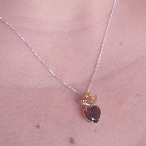 Pingente de prata do Sagrado Coração