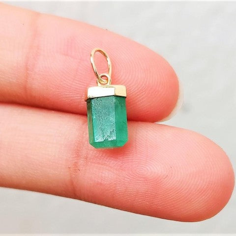 Pingente Ouro 18k com Esmeralda Bruta