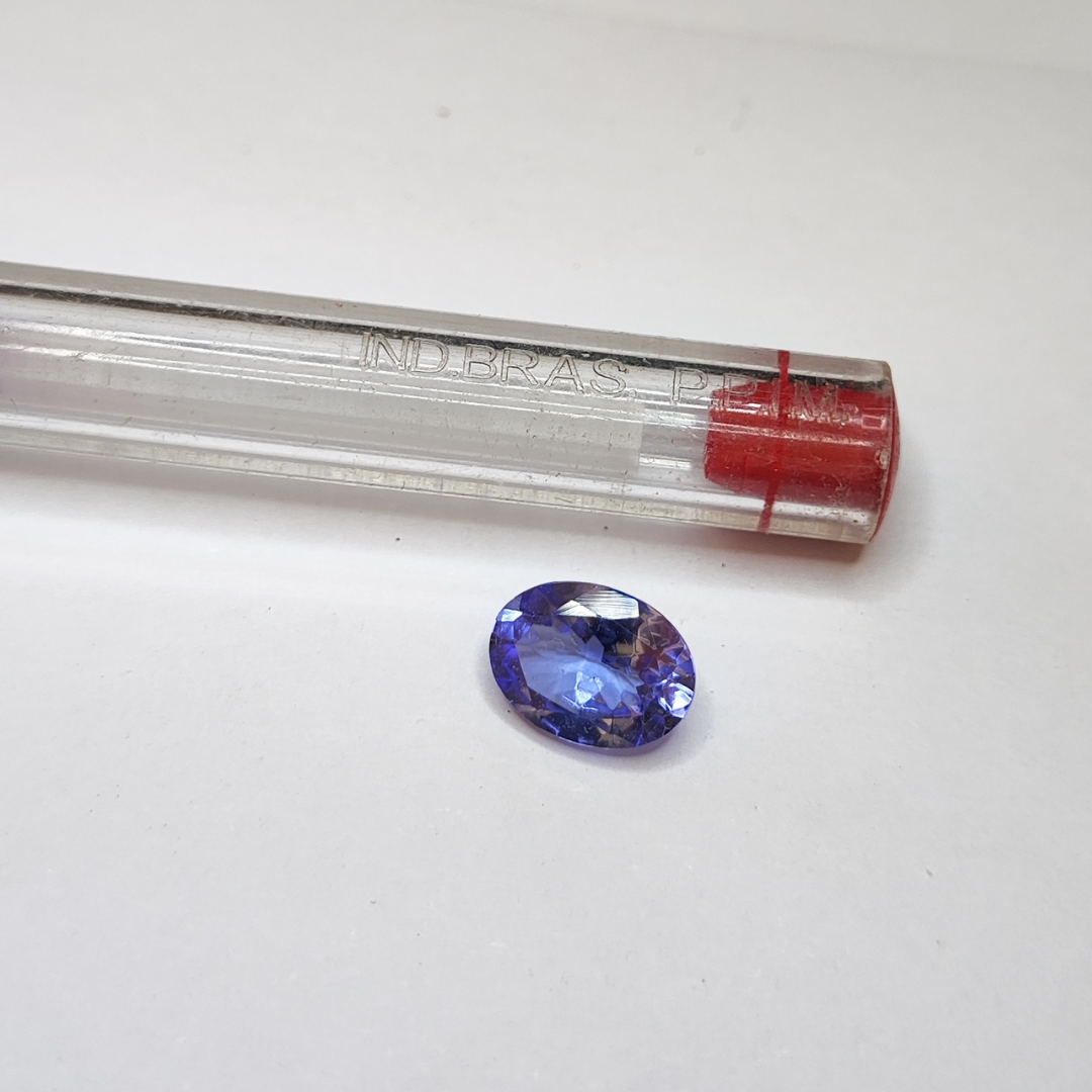 Tanzanita Natural Lapidada – Oval   – 8,2 x 6 mm - 1,33 ct