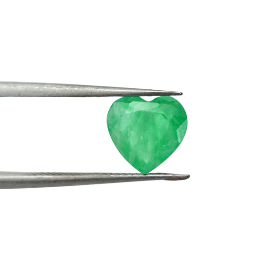Esmeralda Natural - Lapidação Coração - 8,2 x 8,8 mm - 1,74 ct