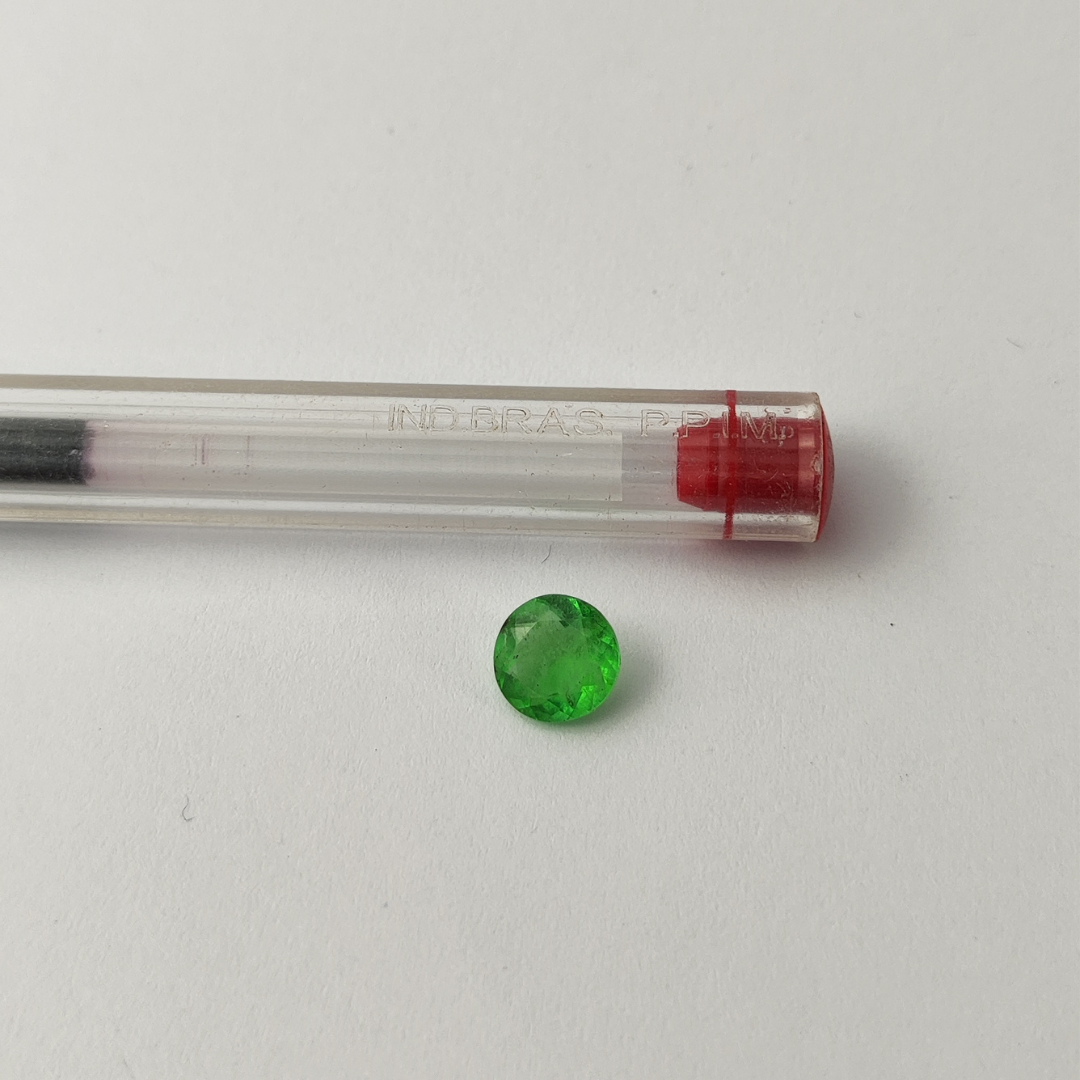 Esmeralda Natural – Lapidação Redonda – 6 mm – 0,69 ct