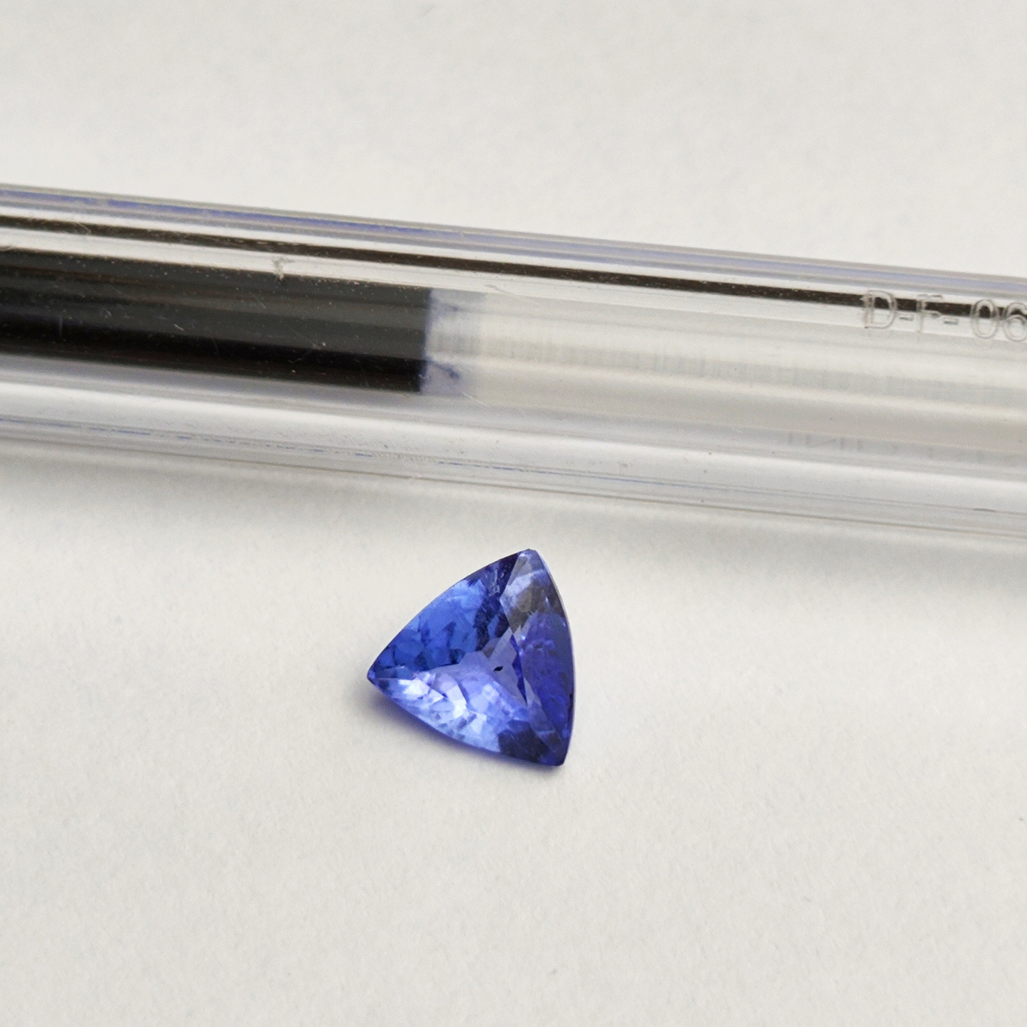 Tanzanita Natural Lapidada – Trillon / 5,8mm e 0,67 ct