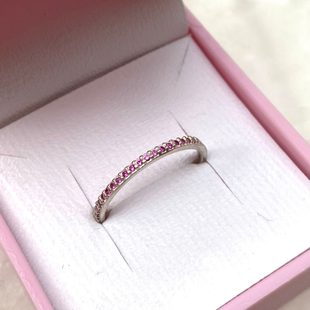 Anel Meia Aliança de Prata com Zircônia Rosa