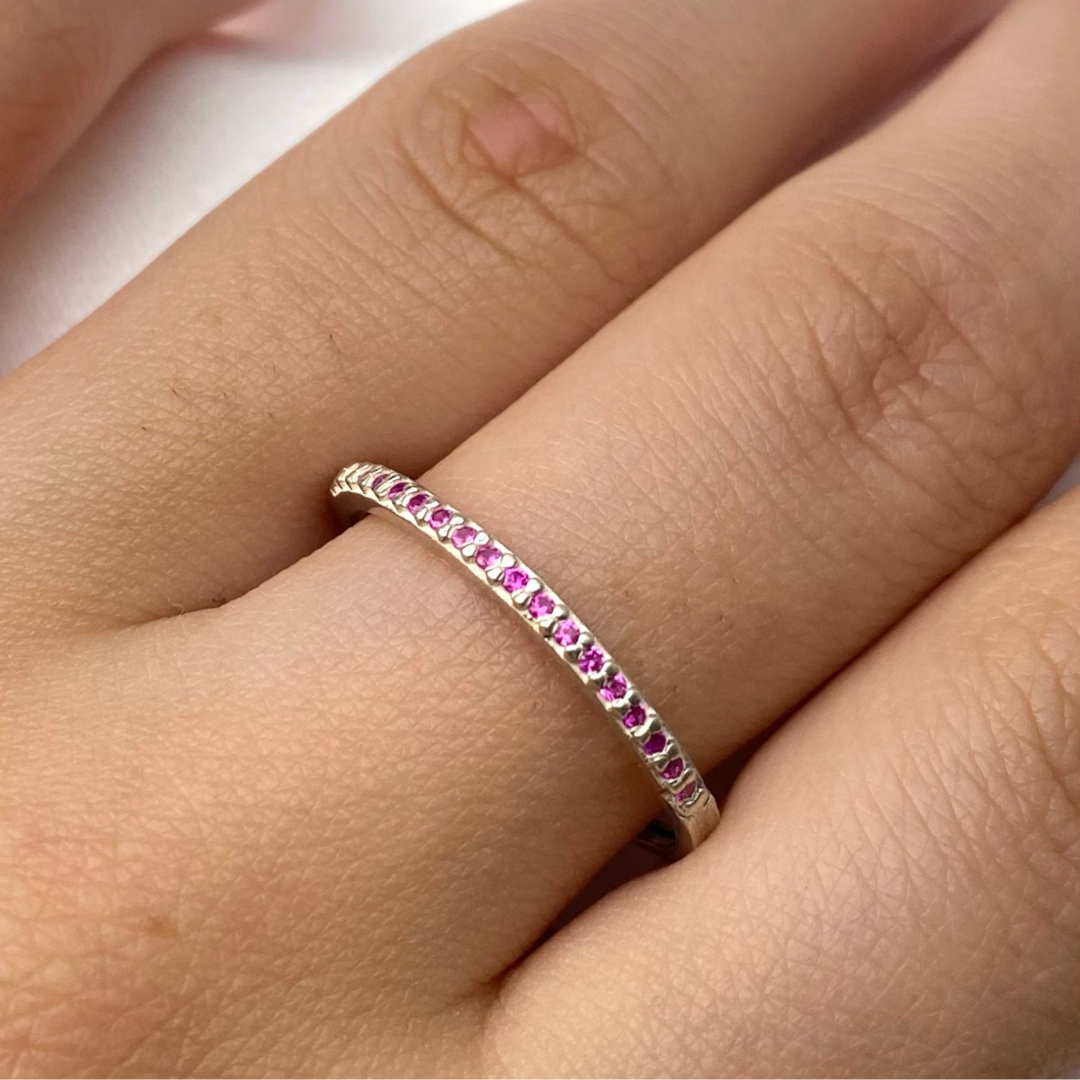 Anel Meia Aliança de Prata com Zircônia Rosa