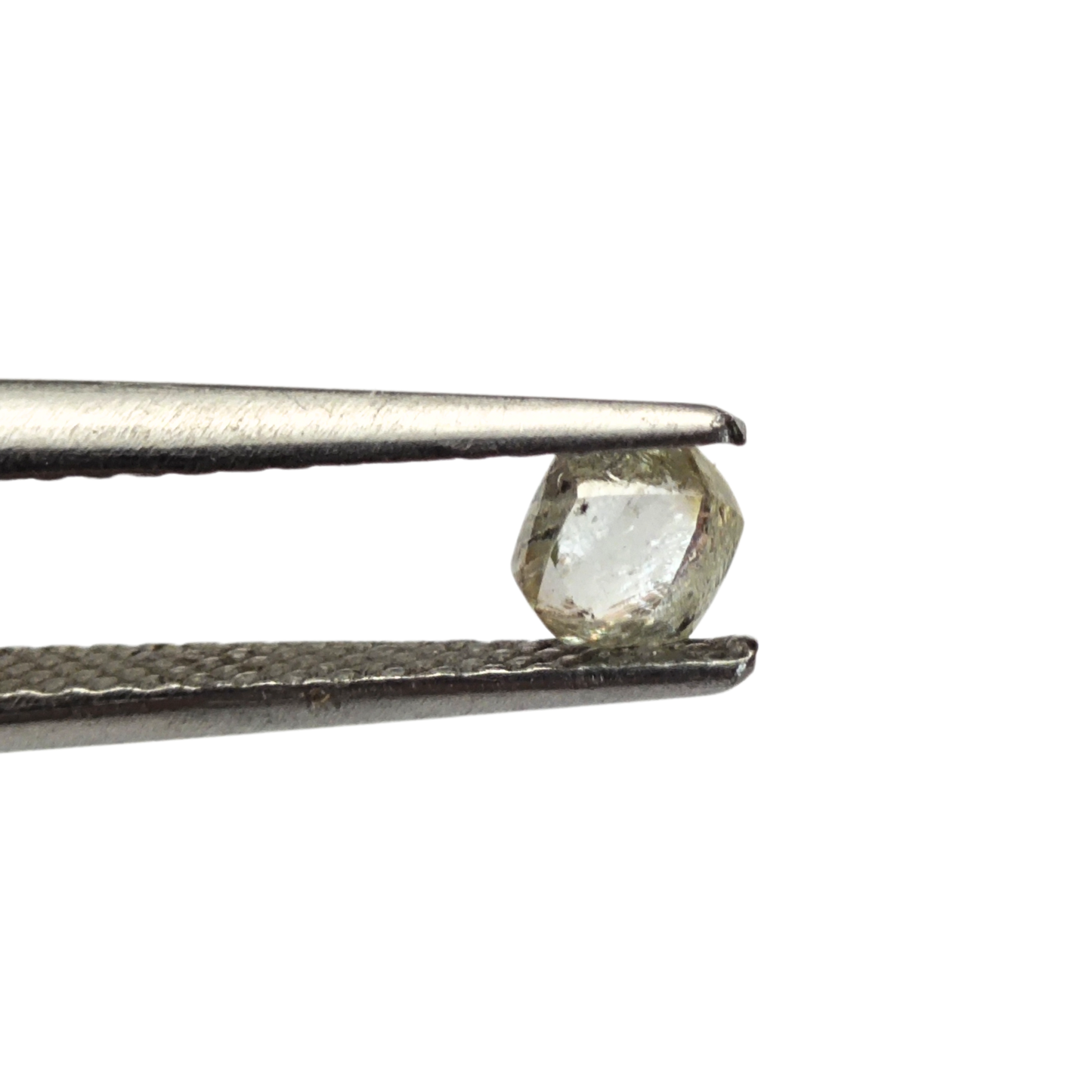 Diamante natural bruto / 40 pontos ( 3,4 mm )