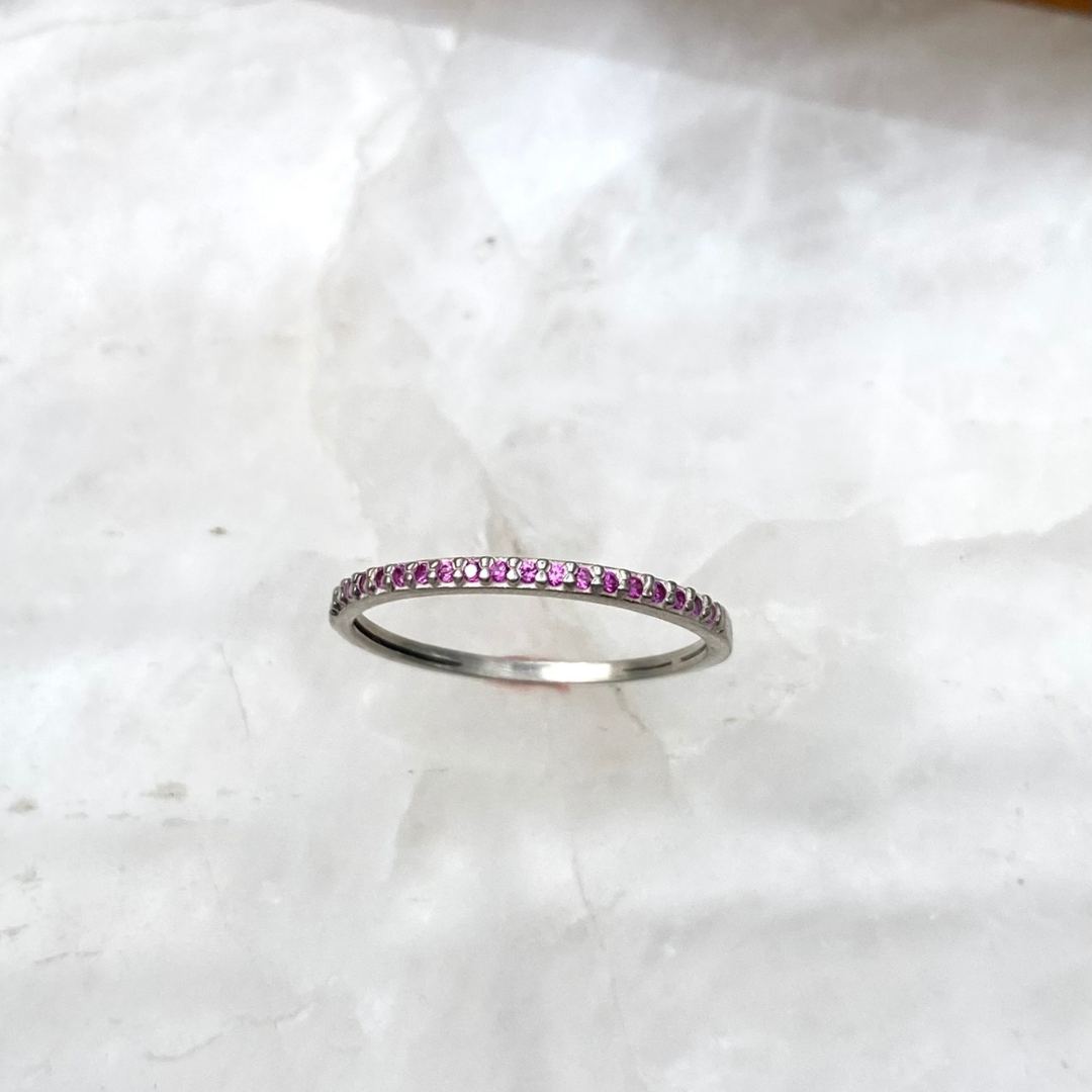Anel Meia Aliança de Prata com Zircônia Rosa