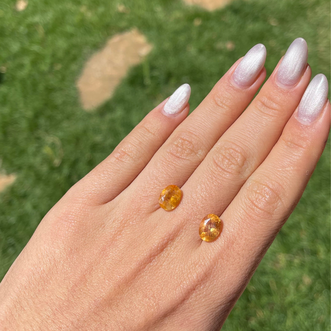 Par de Topázio Imperial Oval  Natural – 10,1 x 7,3 mm -5,99 ct