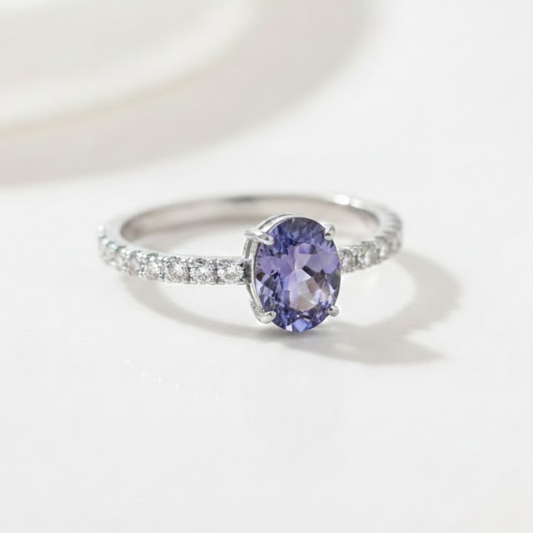 Anel ouro branco 18K com Tanzanita Natural e diamantes