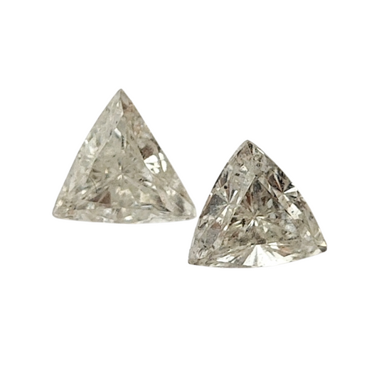 Par de Diamante Natural  Branco - Trillion / 144 pontos (6,2 mm)