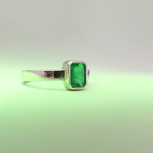 Anel Masculino de Prata 950 com Esmeralda Natural Retangular