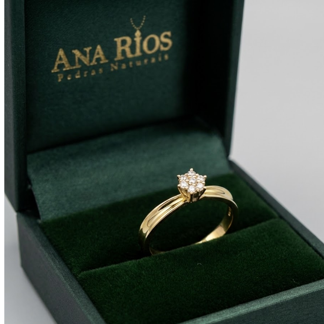 Anel de Noivado em Ouro Amarelo 18K com Diamantes de 1 Ponto – Modelo Chuveirinho