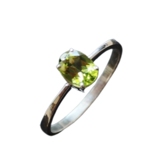 Anel de Prata com Peridoto
